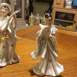 Lefton’s China,man and woman
